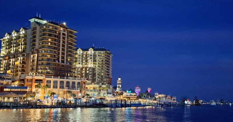20 Best Night Attractions in Destin